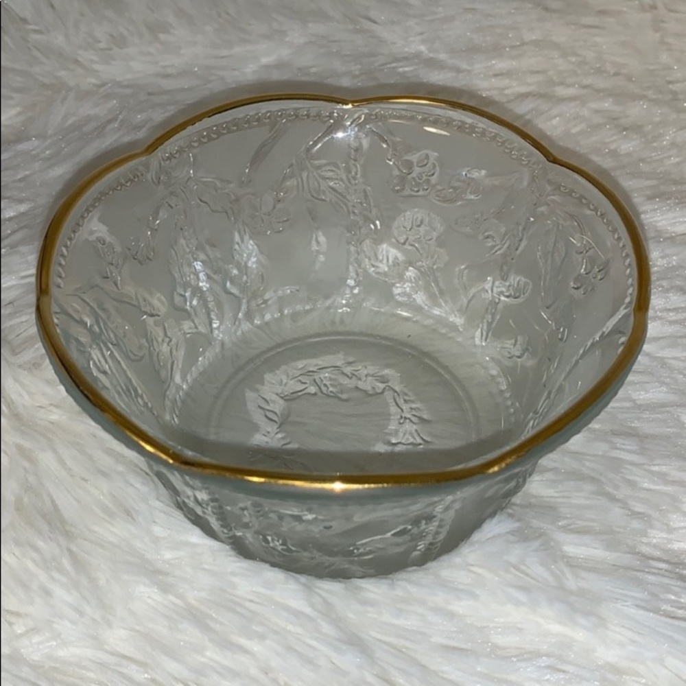 Antique Glass bowl NWOT